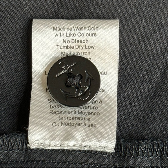 Aritzia Talula Starboard Shorts Size 6 - Picture 6 of 7